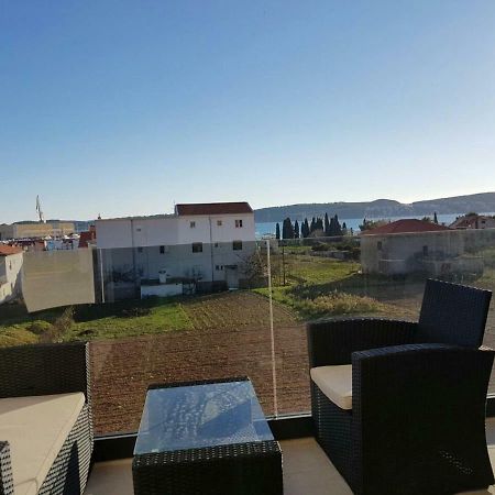 Apartment Marina Trogir Luaran gambar