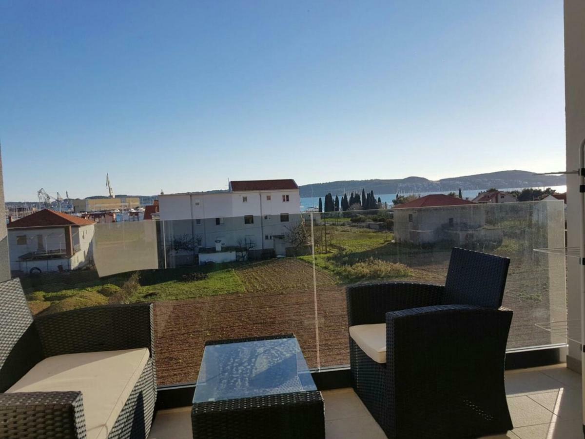Apartment Marina Trogir Luaran gambar